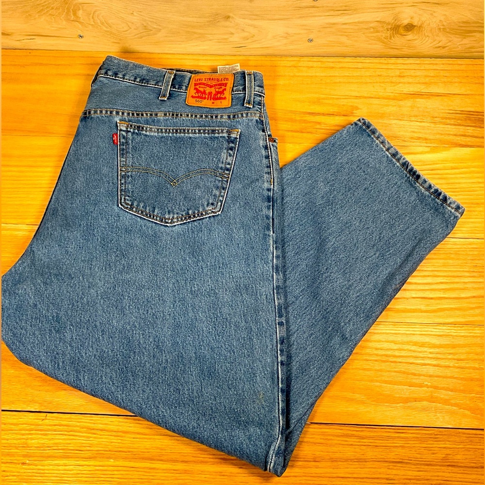 Levi’s 560 46 x 29 Jeans Straight Leg Medium Wash Denim